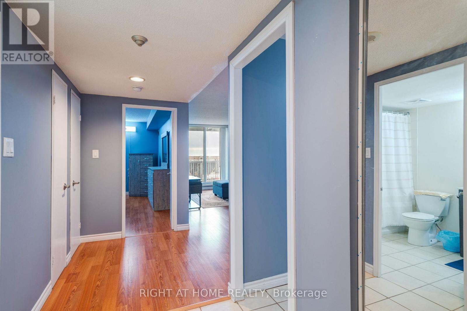 1005 - 15 Sewells Road, Toronto, Ontario  M1B 3J7 - Photo 3 - E13118382