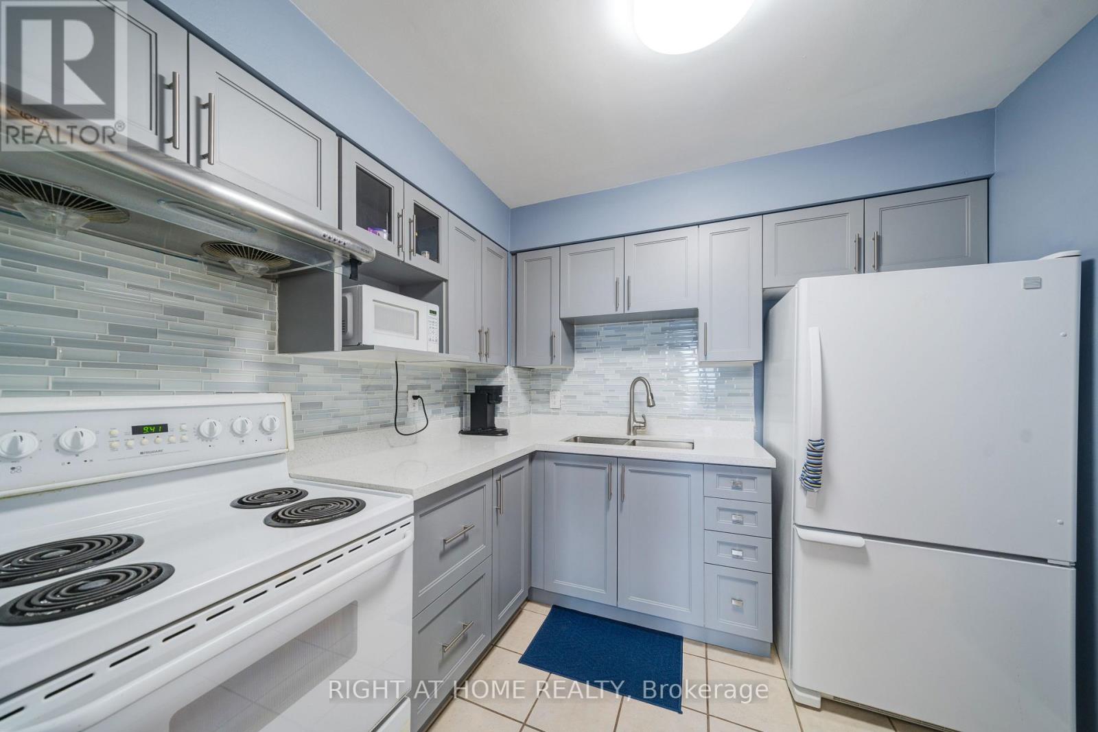 1005 - 15 Sewells Road, Toronto, Ontario  M1B 3J7 - Photo 8 - E13118382