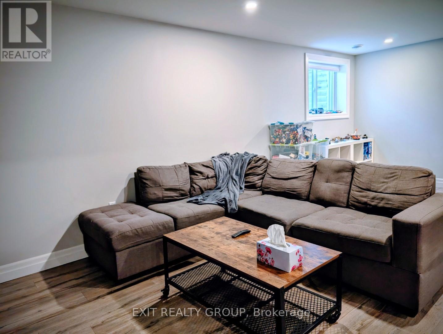 35 Schmidt Way, Quinte West, Ontario  K8V 0L5 - Photo 33 - X12679810