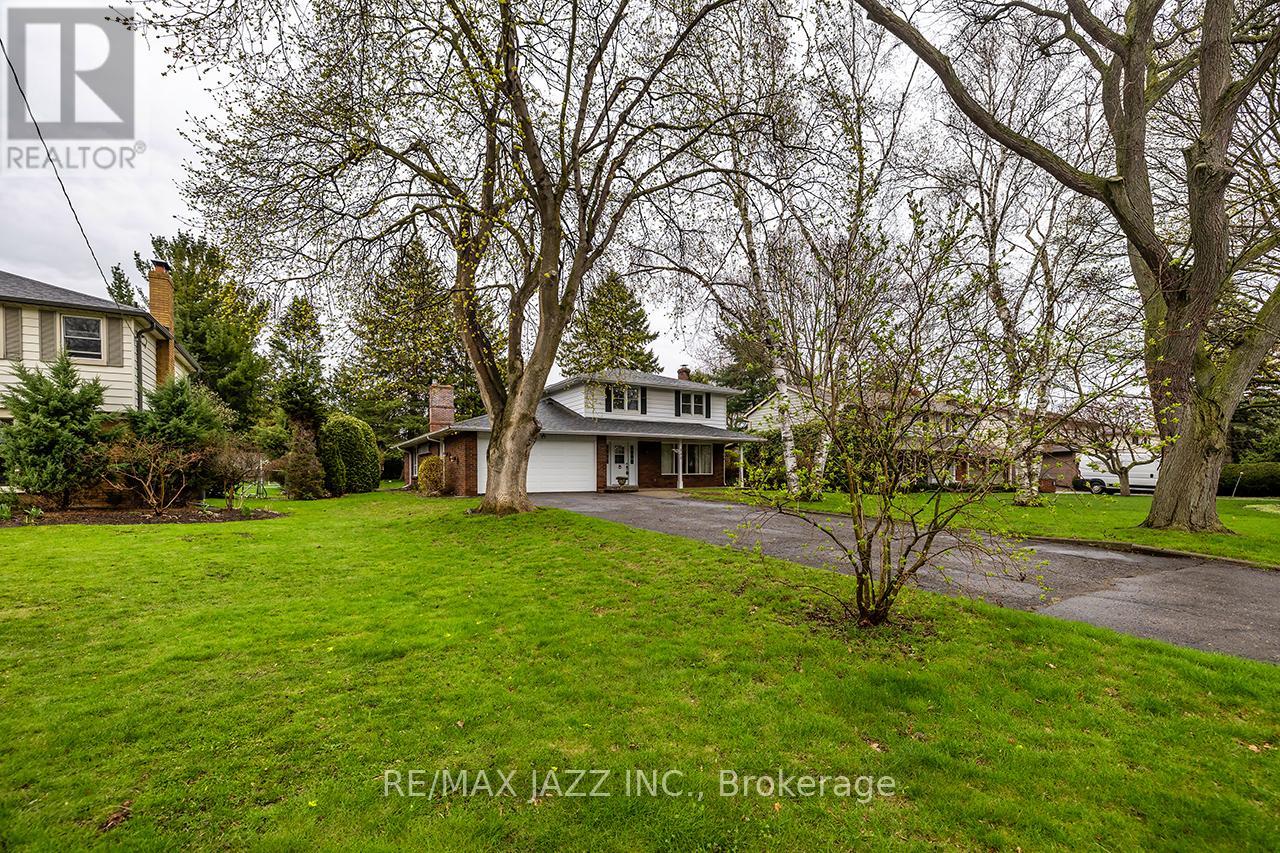 233 Wellington Street, Whitby, Ontario  L1N 5L7 - Photo 5 - E13116612