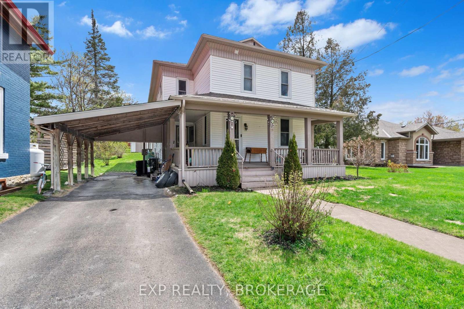 19 Whelan Street, Westport, Ontario  K0G 1X0 - Photo 2 - X13049036