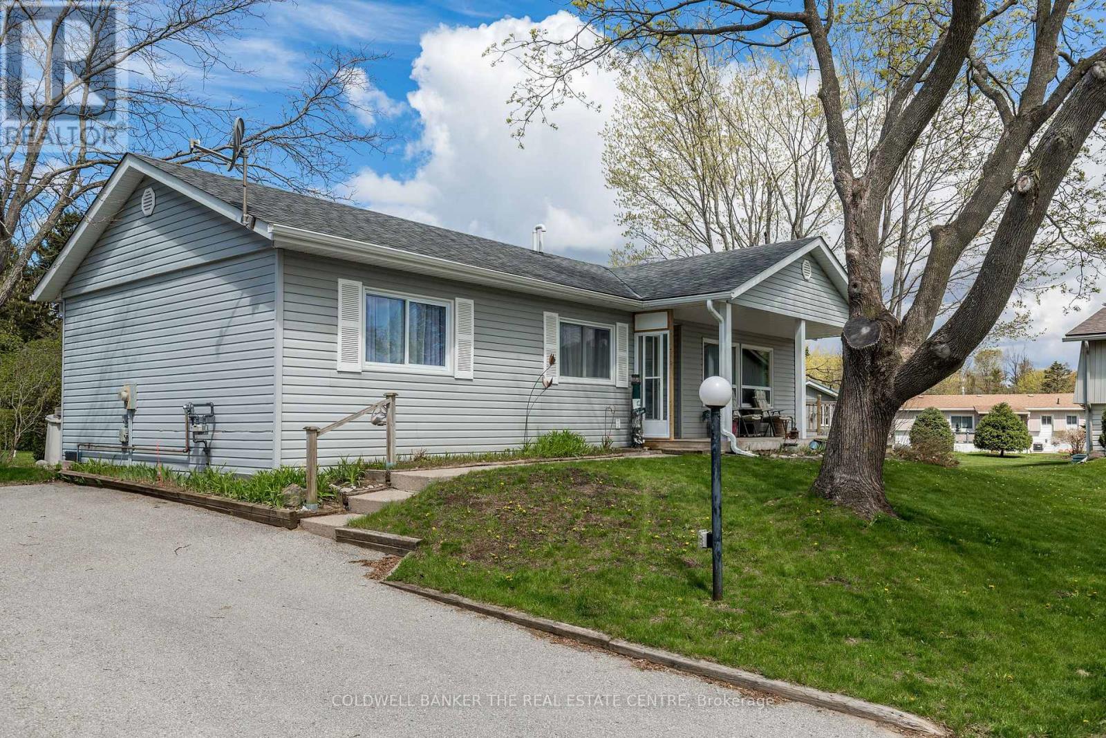 2 Fir Court, Innisfil, Ontario  L9S 1M1 - Photo 2 - N13118160