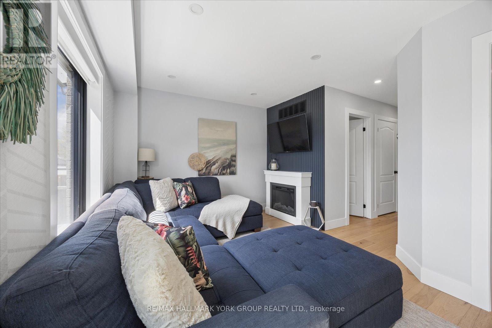 50 Hammill Heights, East Gwillimbury, Ontario  L0G 1M0 - Photo 11 - N13118256