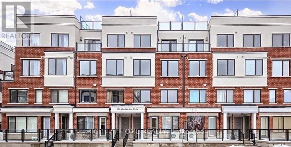 111 - 600 ALEX GARDNER CIRCLE, Aurora, Ontario