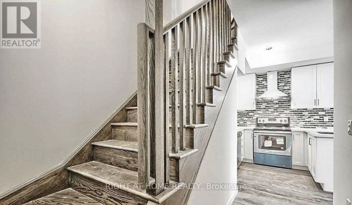 111 - 600 Alex Gardner Circle, Aurora, Ontario  L4G 3G5 - Photo 8 - N13118272