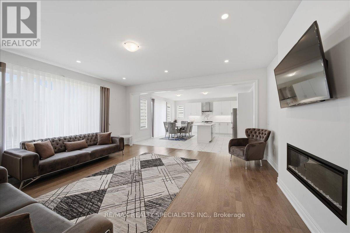 1033 Langford Boulevard, Bradford West Gwillimbury, Ontario  L3Z 4K9 - Photo 22 - N13118430