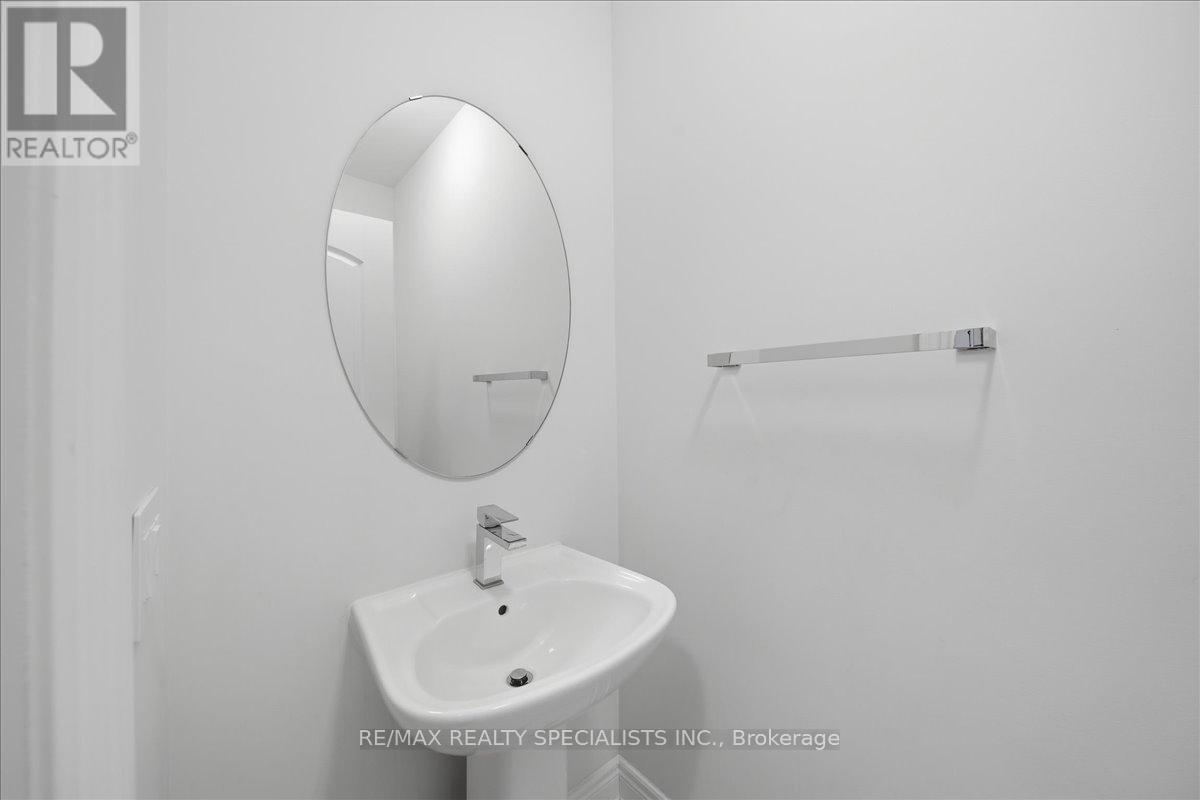 1033 Langford Boulevard, Bradford West Gwillimbury, Ontario  L3Z 4K9 - Photo 23 - N13118430