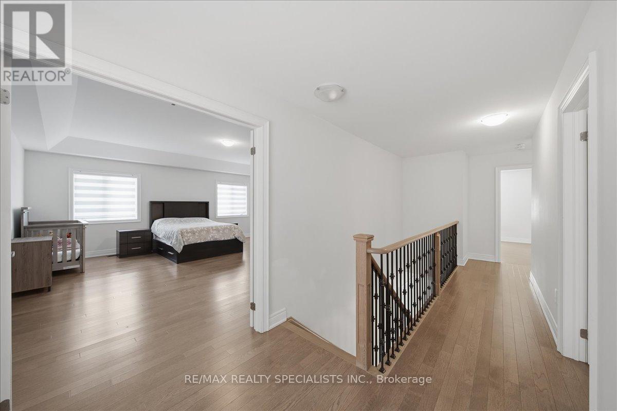 1033 Langford Boulevard, Bradford West Gwillimbury, Ontario  L3Z 4K9 - Photo 26 - N13118430