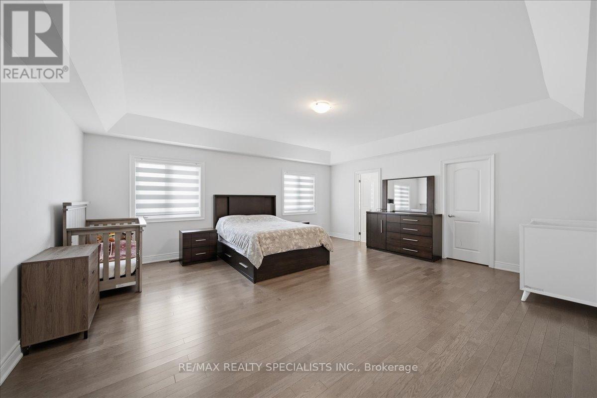 1033 Langford Boulevard, Bradford West Gwillimbury, Ontario  L3Z 4K9 - Photo 27 - N13118430
