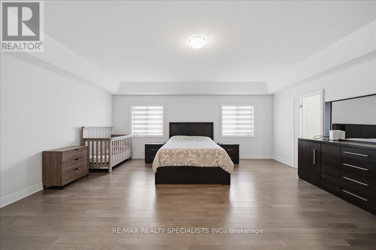 1033 Langford Boulevard, Bradford West Gwillimbury, Ontario  L3Z 4K9 - Photo 28 - N13118430