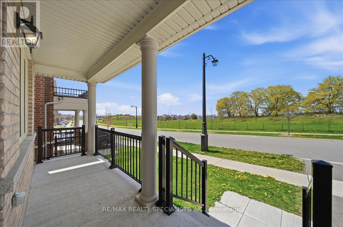 1033 Langford Boulevard, Bradford West Gwillimbury, Ontario  L3Z 4K9 - Photo 3 - N13118430
