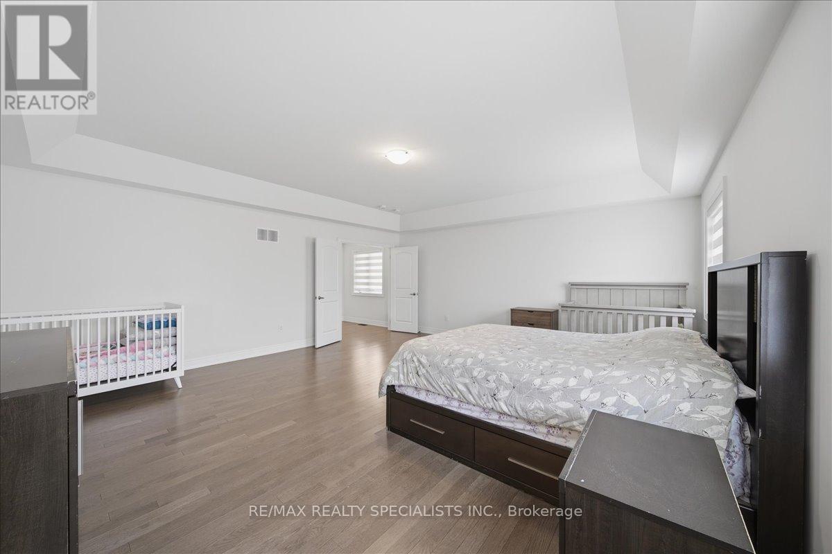 1033 Langford Boulevard, Bradford West Gwillimbury, Ontario  L3Z 4K9 - Photo 30 - N13118430