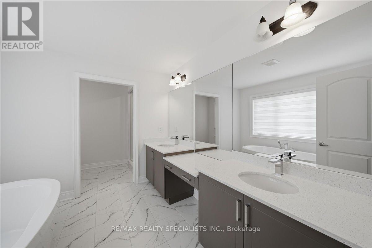 1033 Langford Boulevard, Bradford West Gwillimbury, Ontario  L3Z 4K9 - Photo 31 - N13118430