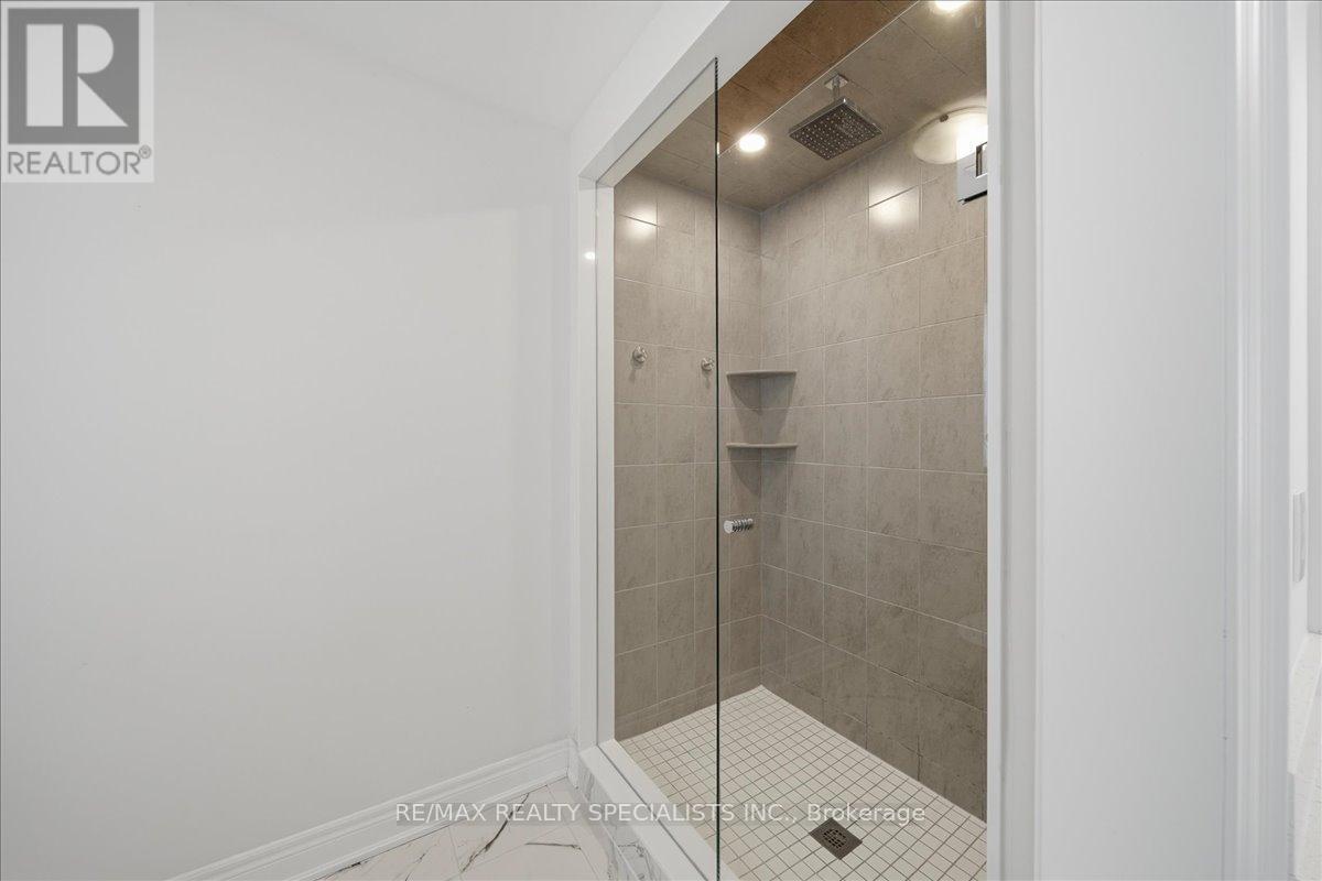 1033 Langford Boulevard, Bradford West Gwillimbury, Ontario  L3Z 4K9 - Photo 34 - N13118430