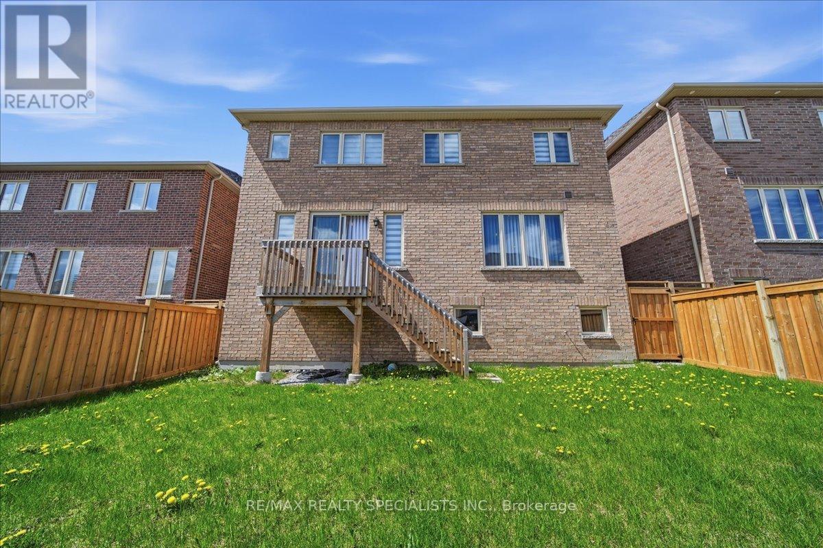 1033 Langford Boulevard, Bradford West Gwillimbury, Ontario  L3Z 4K9 - Photo 50 - N13118430