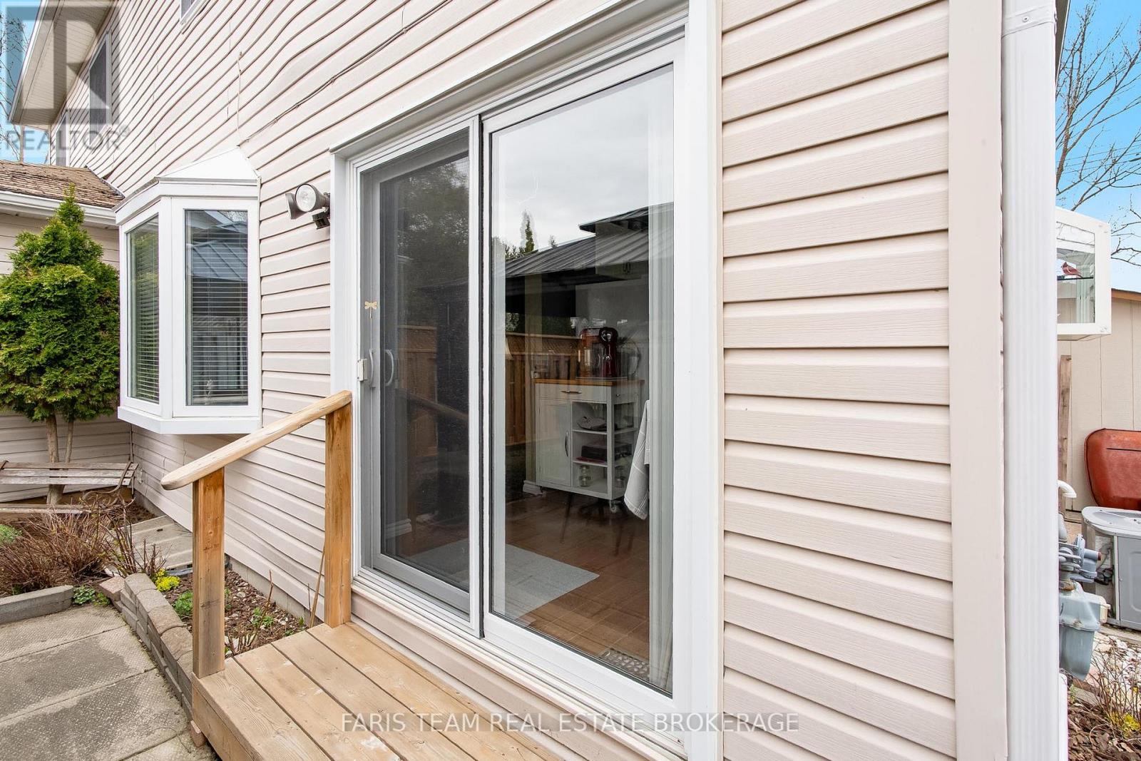 534 Wellington Street, Midland, Ontario  L4R 4W6 - Photo 27 - S13118248