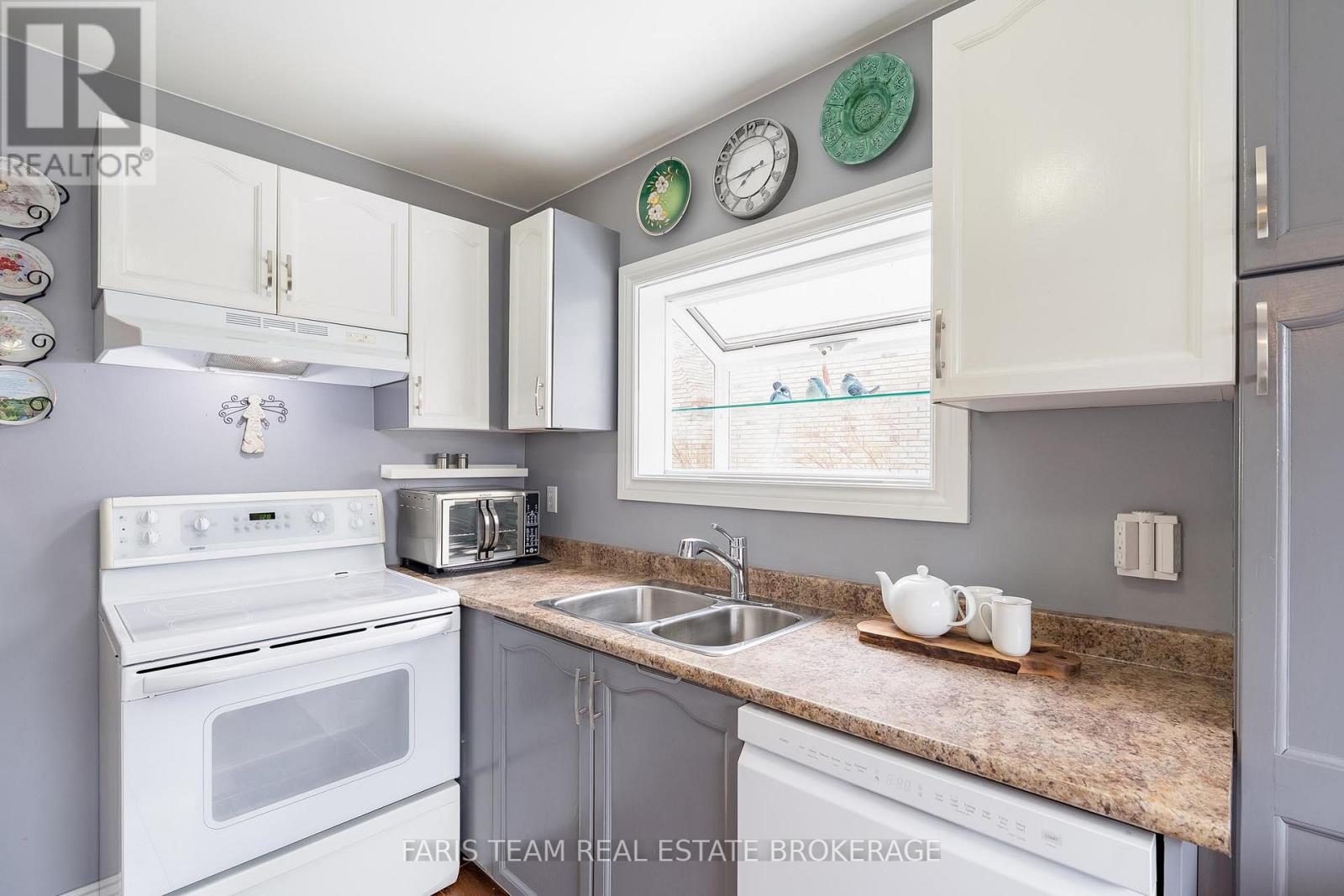 534 Wellington Street, Midland, Ontario  L4R 4W6 - Photo 7 - S13118248