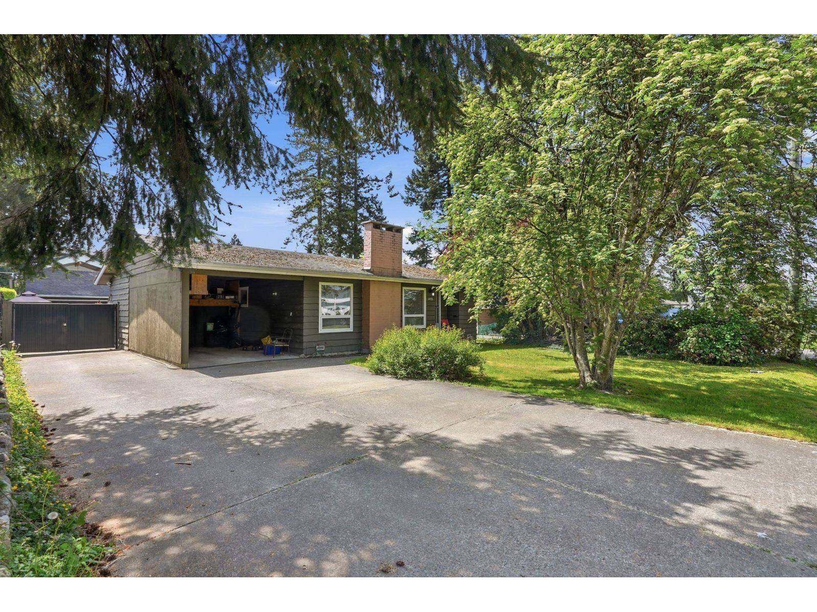 11470 95 Avenue, Delta, British Columbia  V4C 3T2 - Photo 1 - R3122449