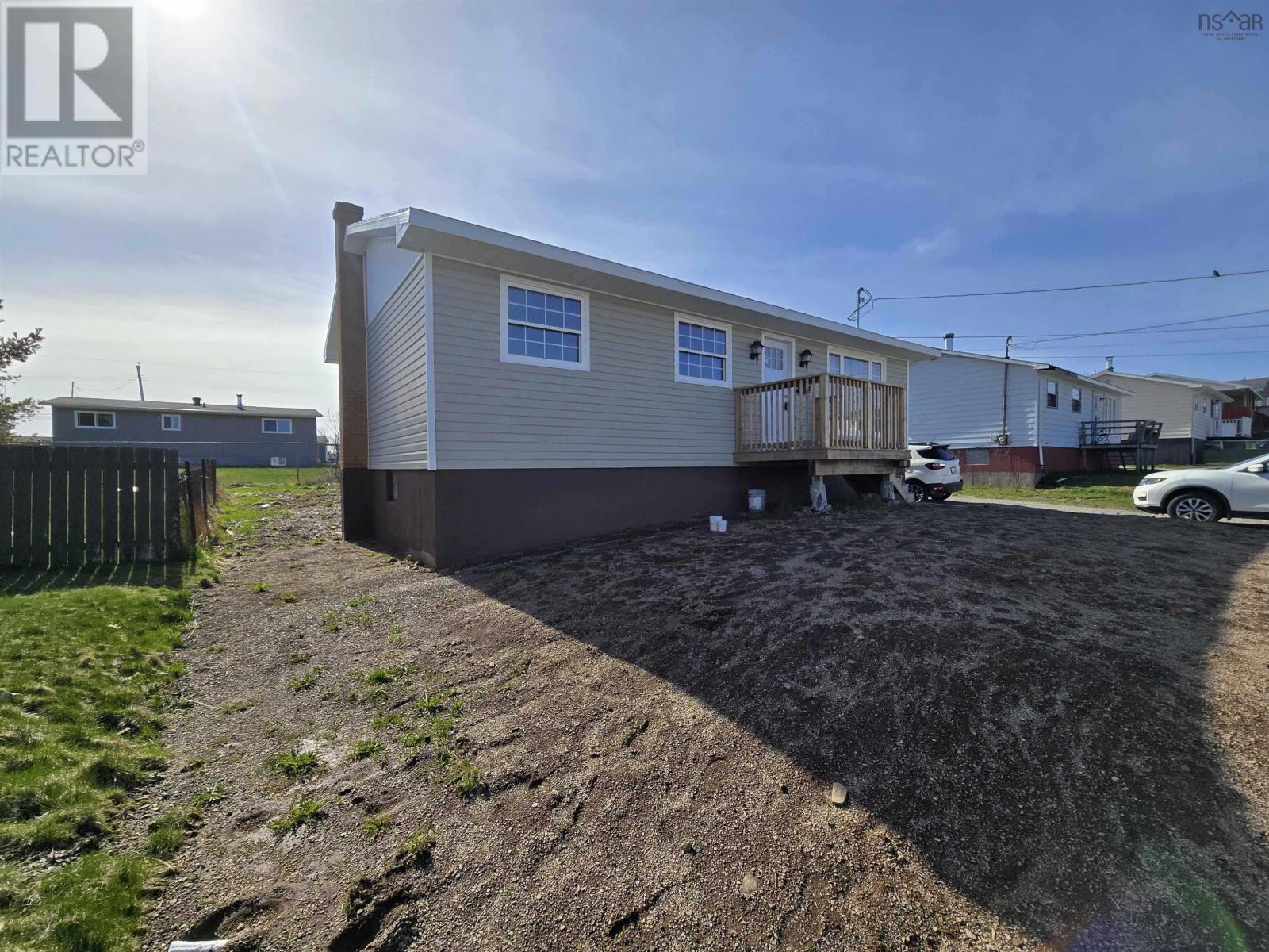 268 Gatacre Street, Sydney, Nova Scotia  B1N 1Z5 - Photo 2 - 202604618