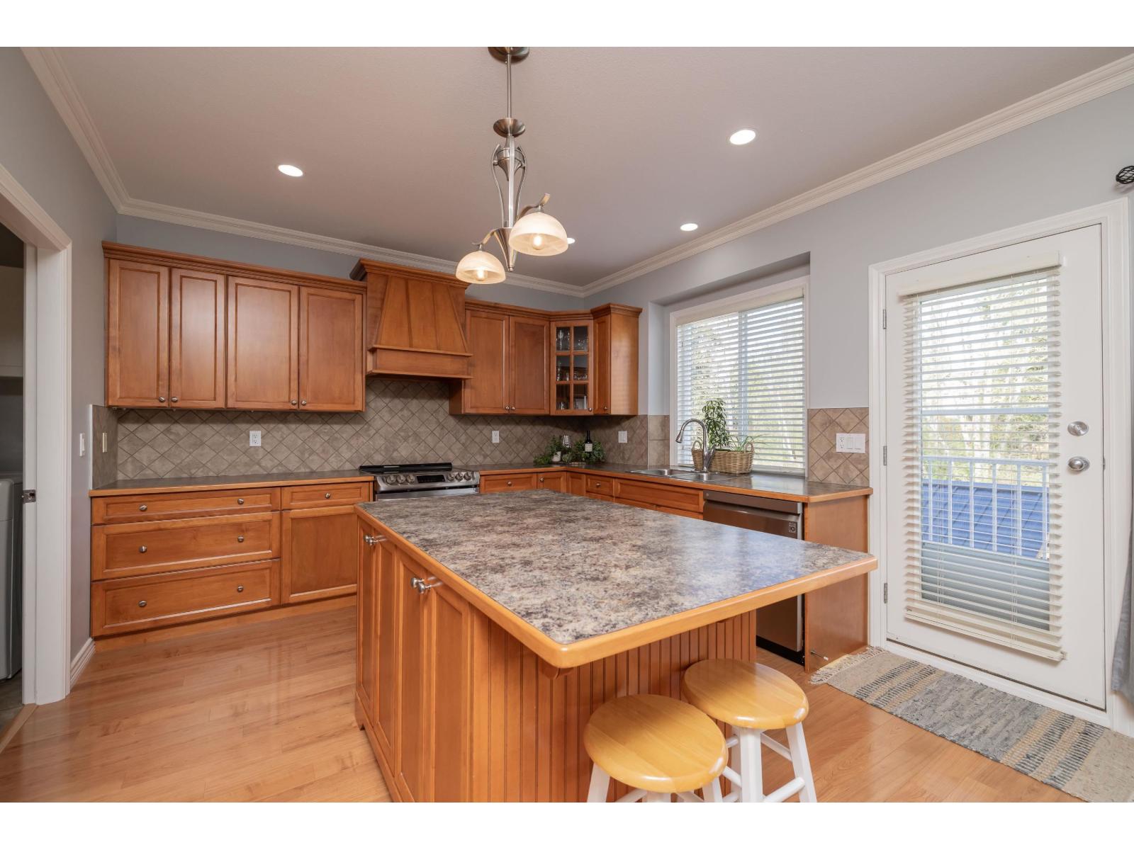 21665 95 Avenue, Langley, British Columbia  V1M 4E3 - Photo 9 - R3121938