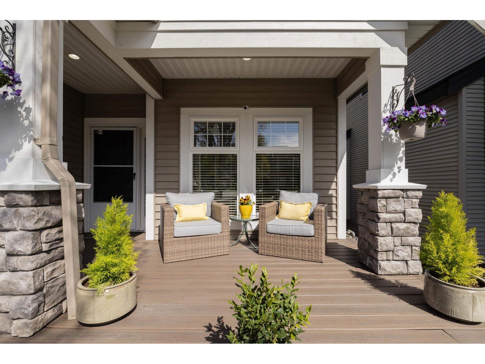 21665 95 Avenue, Langley, British Columbia  V1M 4E3 - Photo 3 - R3121938