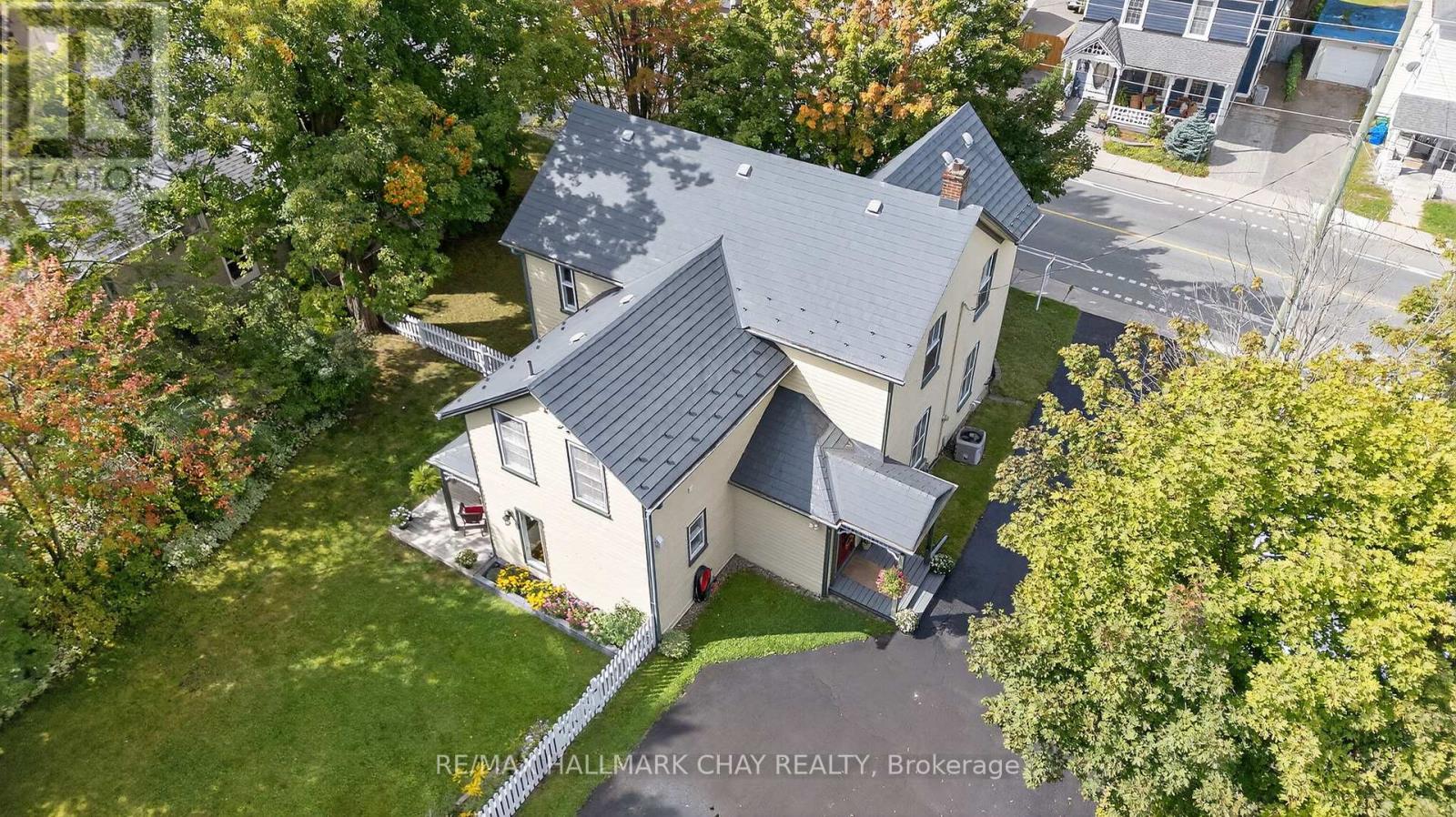 221 PROSPECT STREET, Newmarket, Ontario
