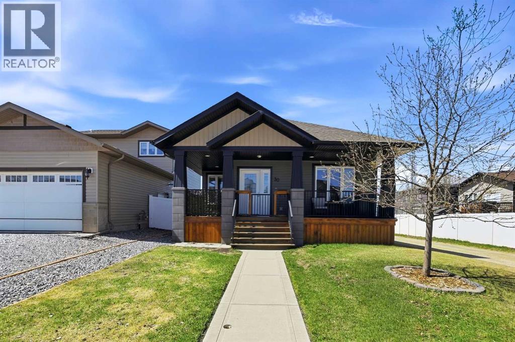 30 Morris Court, Blackfalds, Alberta  T4M 0B3 - Photo 3 - A2293811