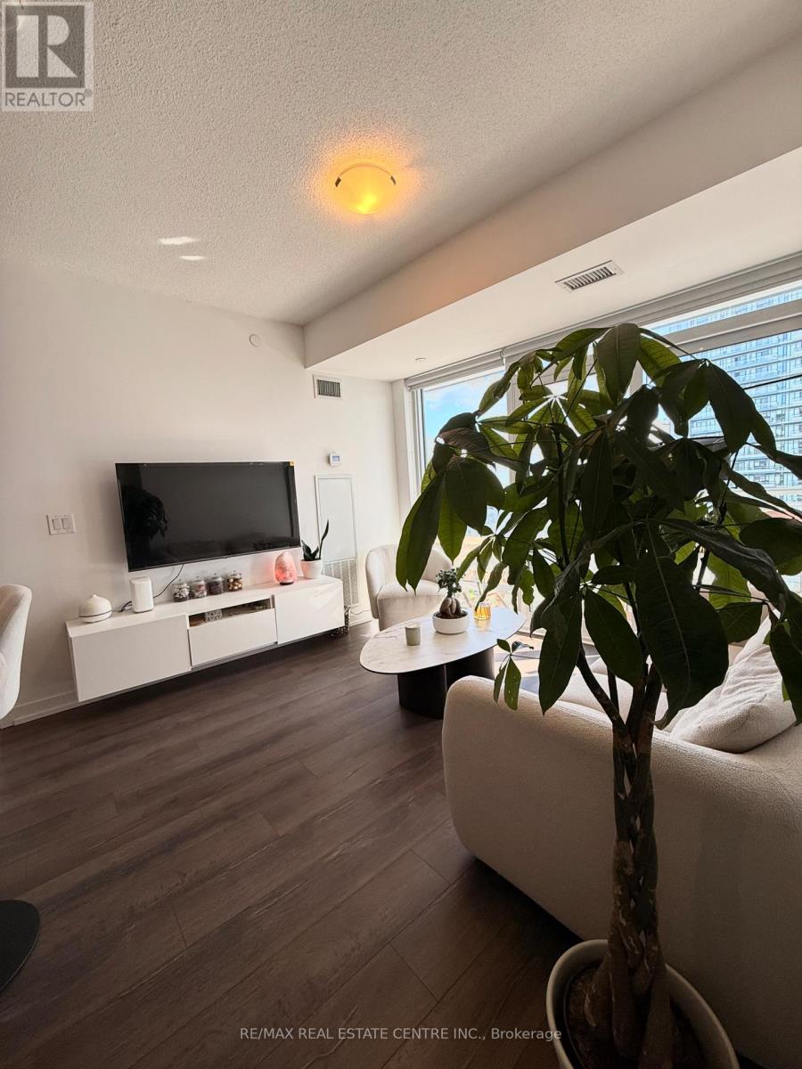 1322 - 2520 Eglinton Ave Avenue W, Mississauga, Ontario  L5M 0Y2 - Photo 6 - W13117538