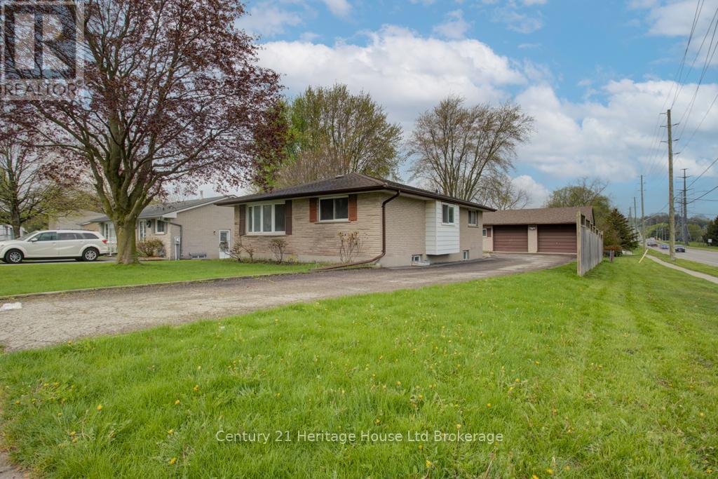 368 Odlum Drive, Woodstock, Ontario N4S 3S2 - Photo 2 - X12856294