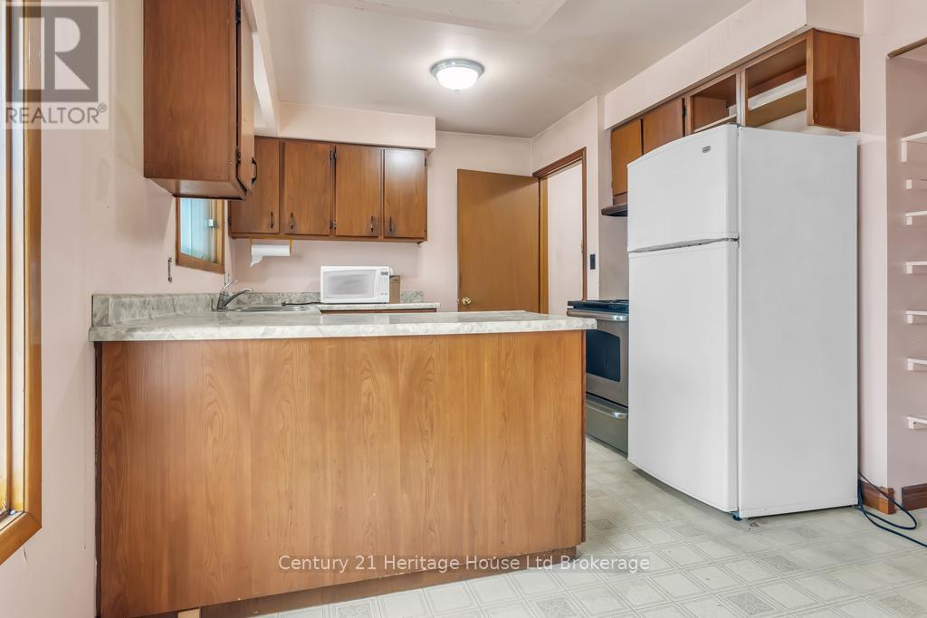 368 Odlum Drive, Woodstock, Ontario N4S 3S2 - Photo 6 - X12856294