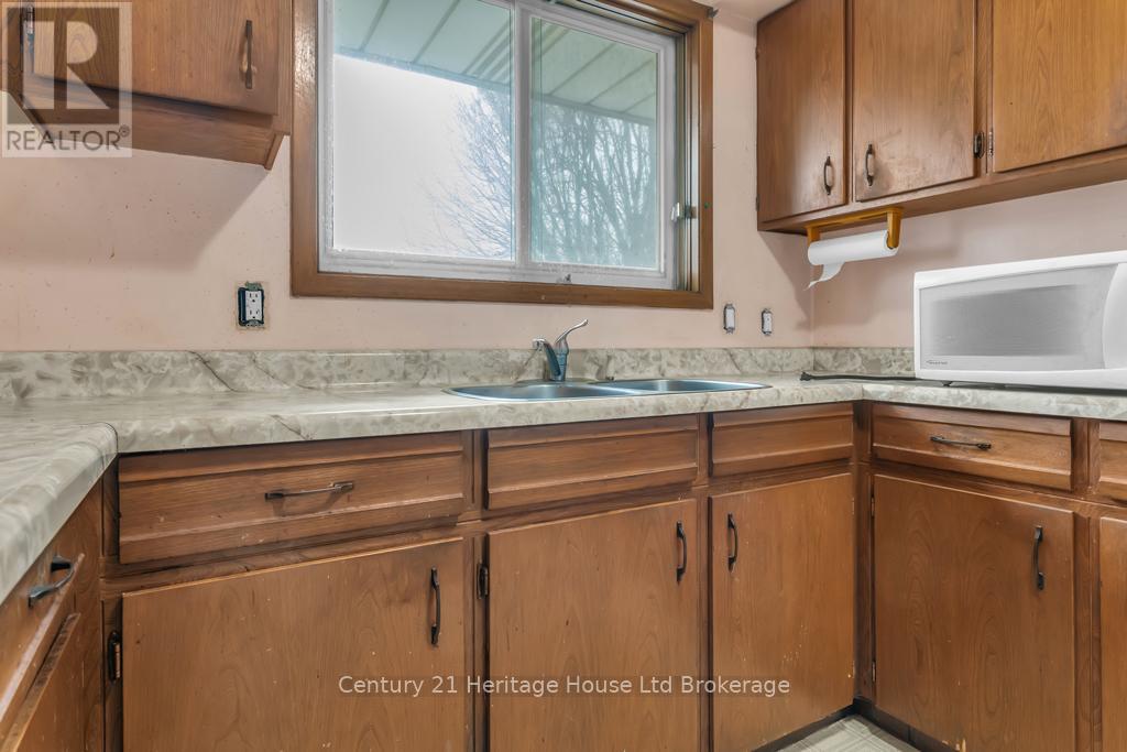 368 Odlum Drive, Woodstock, Ontario N4S 3S2 - Photo 7 - X12856294
