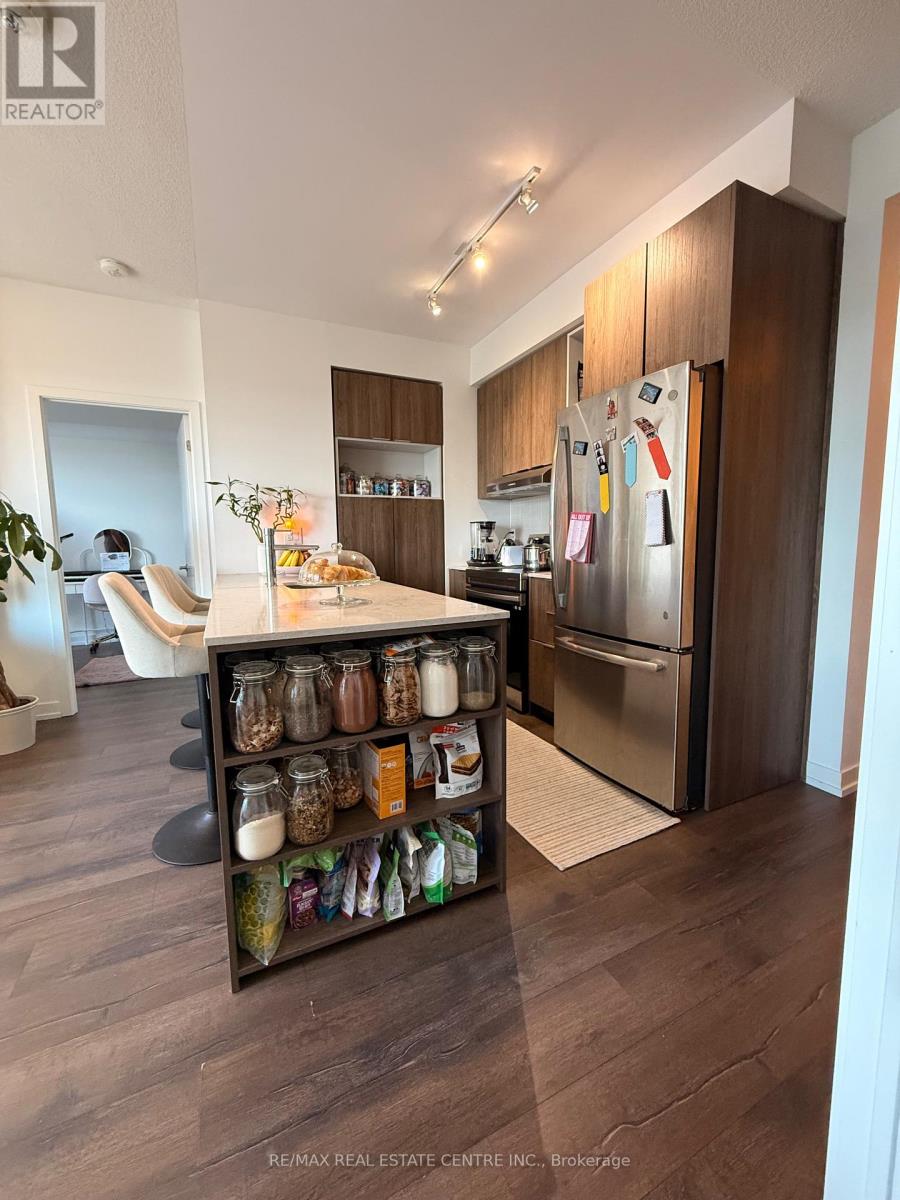 1322 - 2520 Eglinton Ave Avenue W, Mississauga, Ontario  L5M 0Y2 - Photo 8 - W13117538