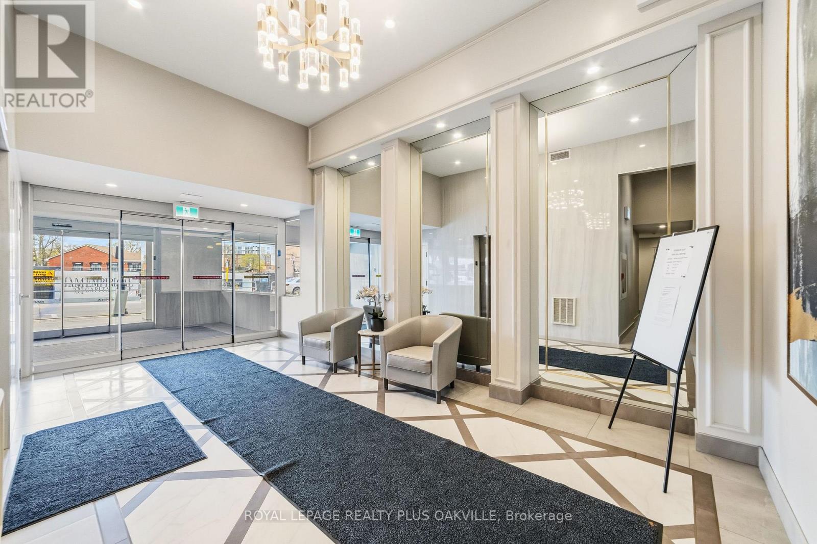 404 - 100 Bronte Road, Oakville, Ontario  L6L 6L5 - Photo 4 - W13118150
