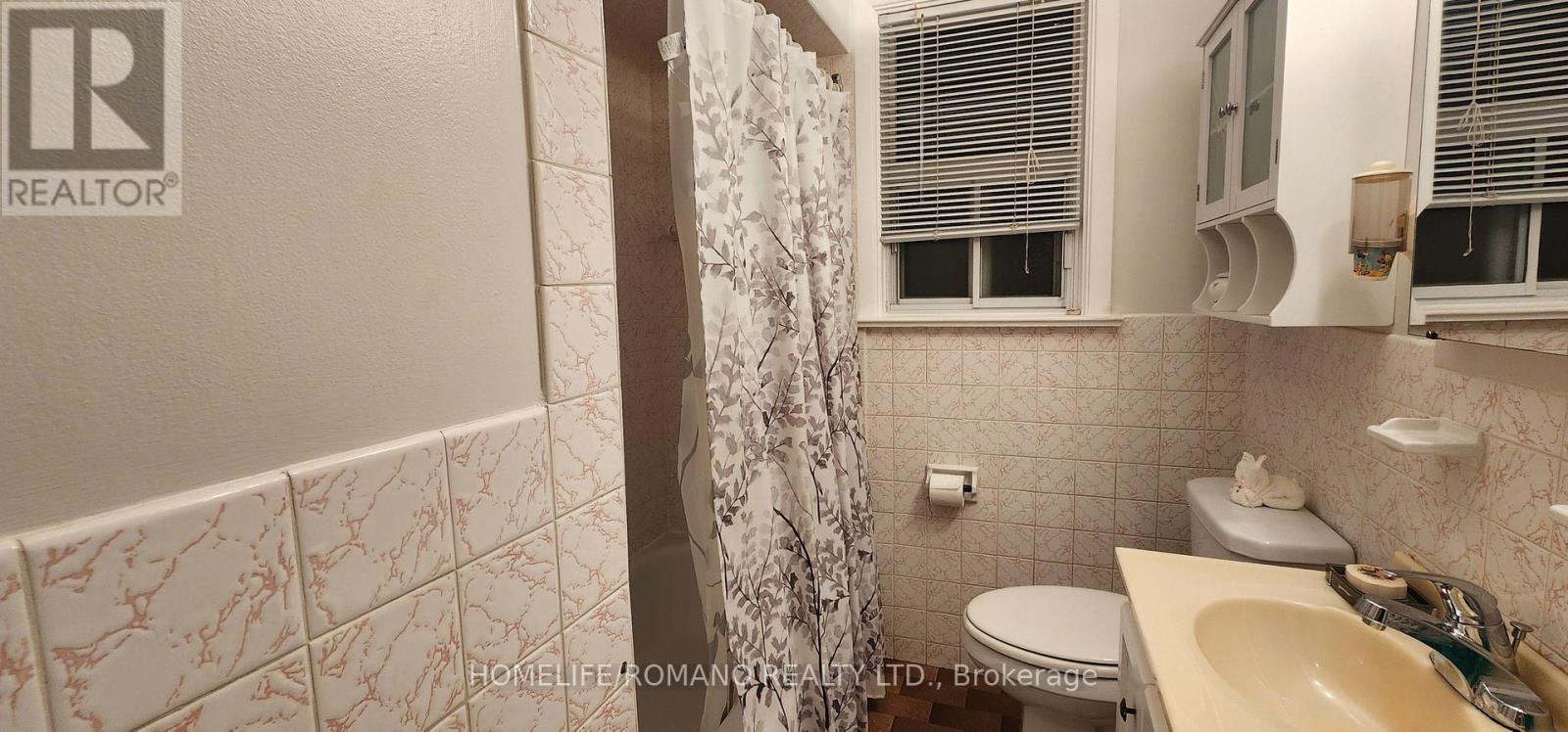 24 Katherine Road, Toronto, Ontario  M3K 1H9 - Photo 13 - W13118164
