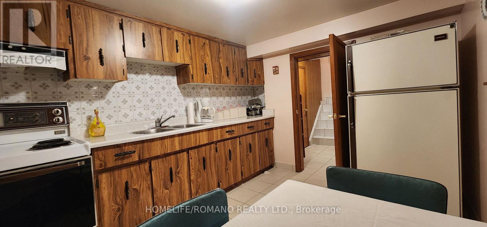 24 Katherine Road, Toronto, Ontario  M3K 1H9 - Photo 19 - W13118164