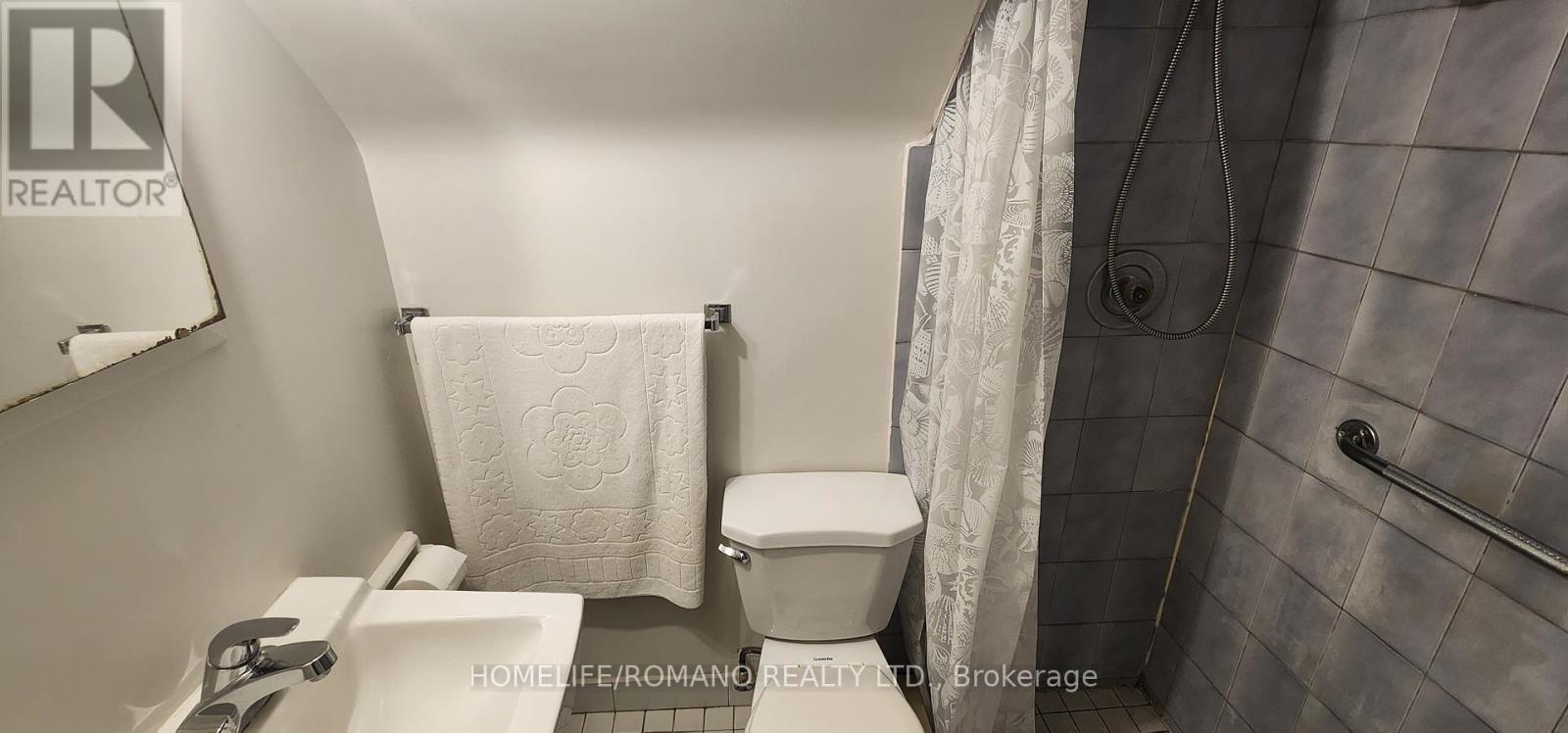 24 Katherine Road, Toronto, Ontario  M3K 1H9 - Photo 21 - W13118164