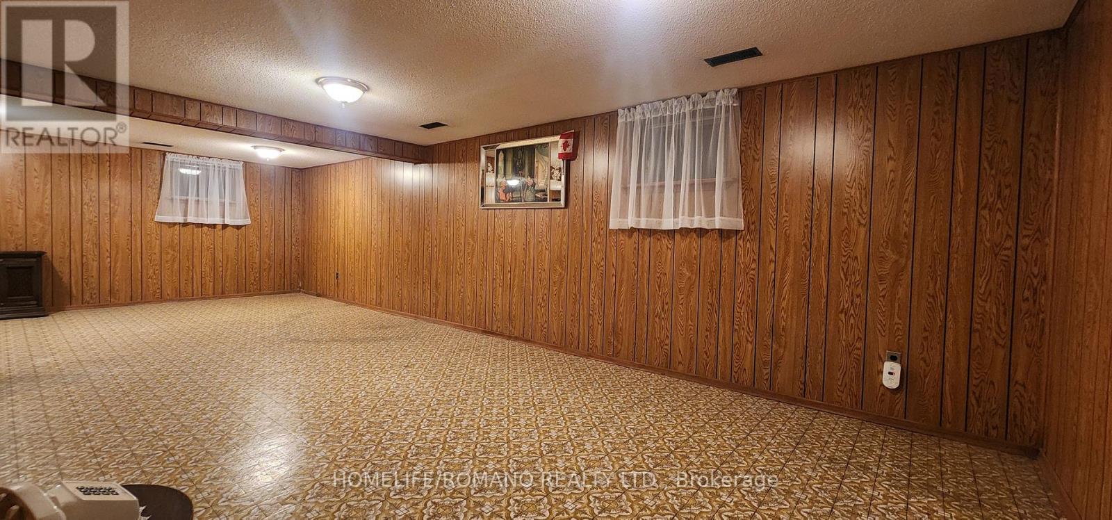 24 Katherine Road, Toronto, Ontario  M3K 1H9 - Photo 22 - W13118164
