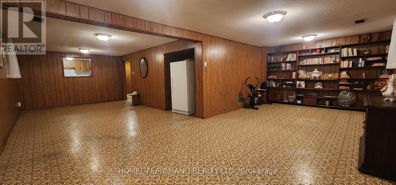 24 Katherine Road, Toronto, Ontario  M3K 1H9 - Photo 25 - W13118164