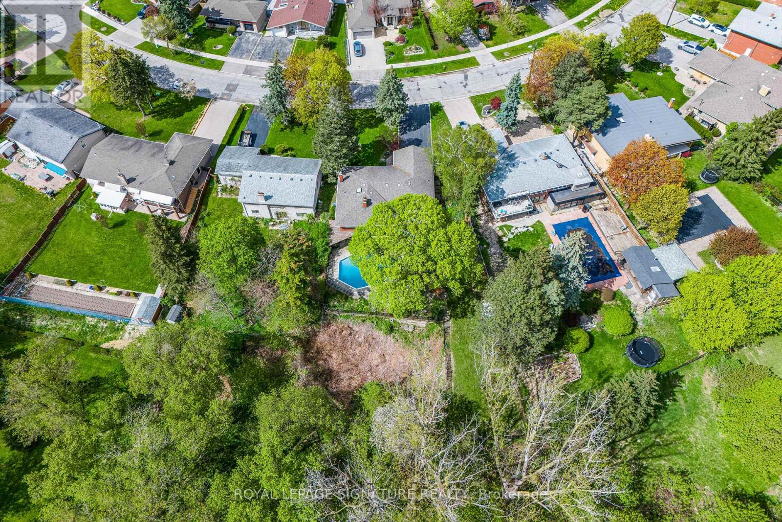 147 Verobeach Boulevard, Toronto, Ontario  M9M 1R2 - Photo 41 - W13118210