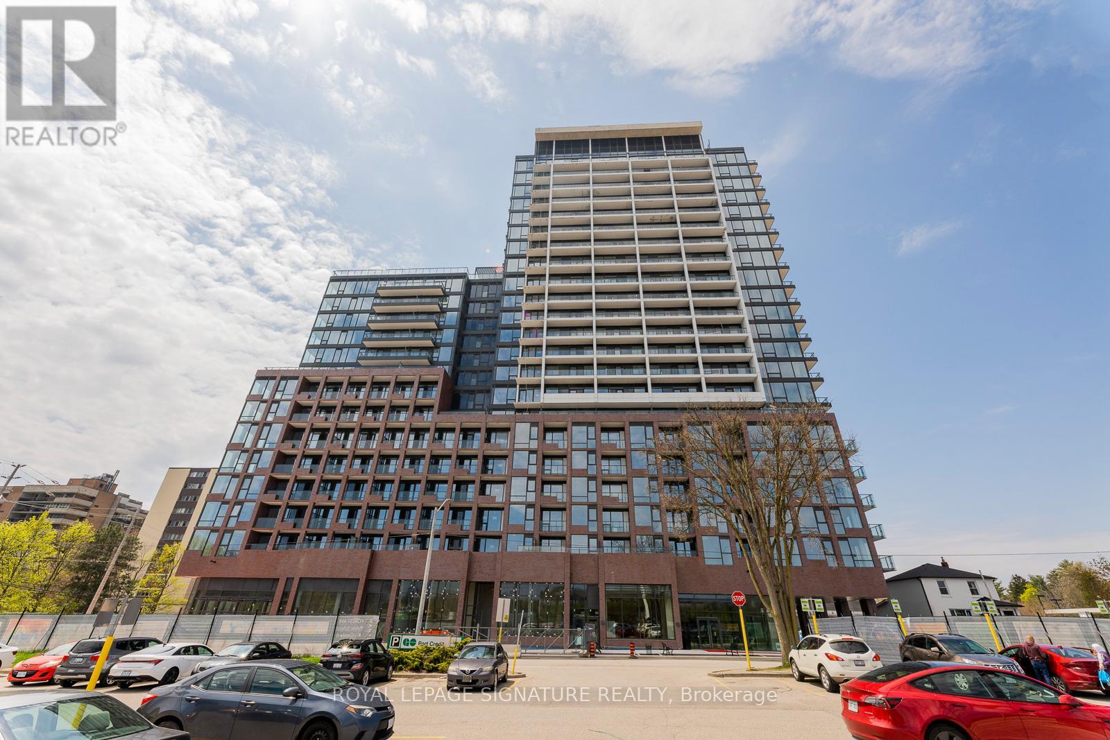 210 - 28 Ann Street, Mississauga, Ontario  L5G 0E1 - Photo 1 - W13118212