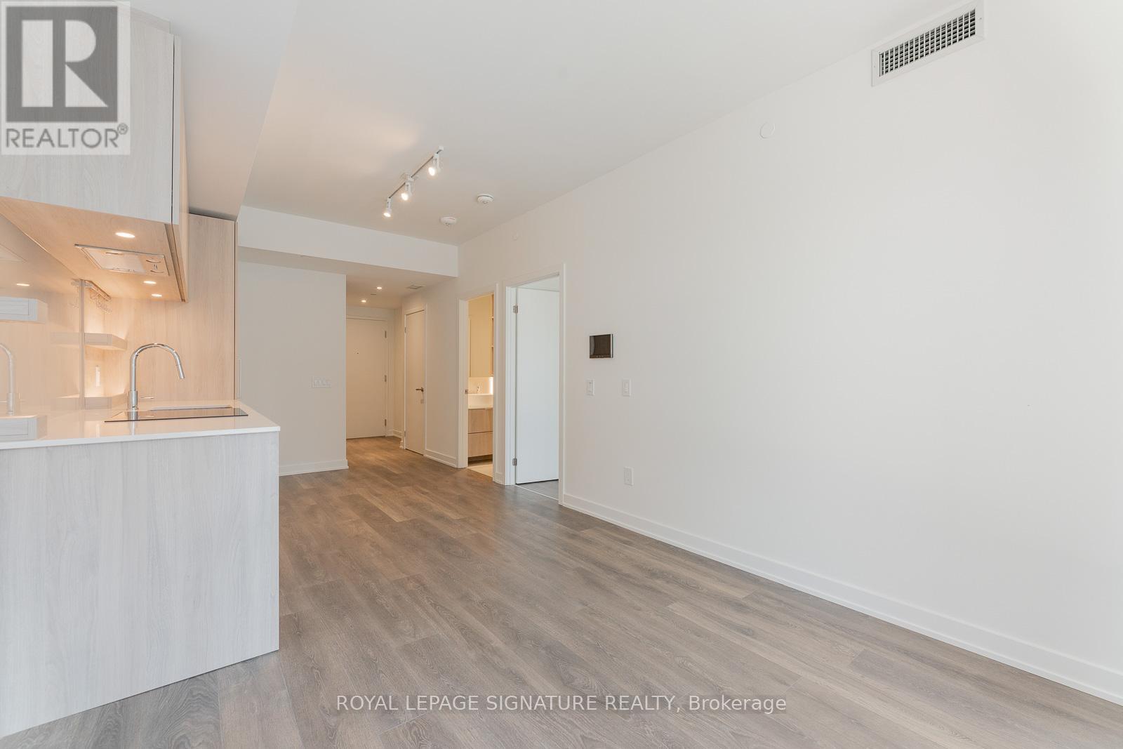 210 - 28 Ann Street, Mississauga, Ontario  L5G 0E1 - Photo 11 - W13118212