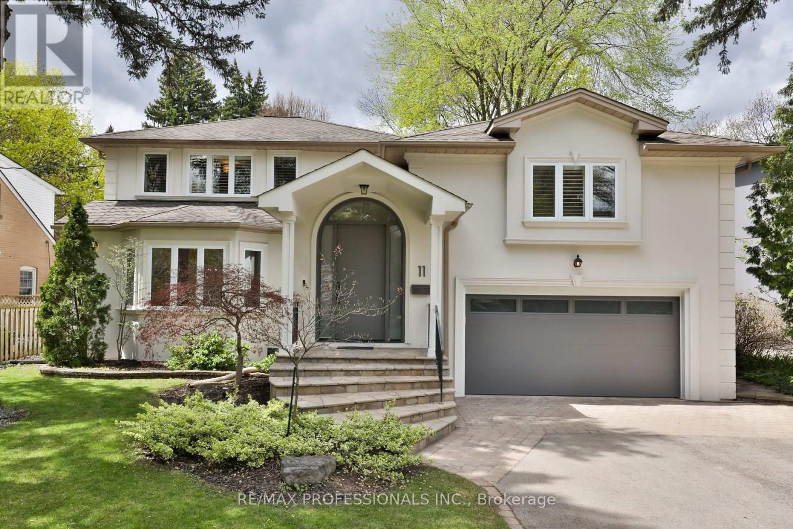 11 Cranleigh Court, Toronto, Ontario  M9A 3Y2 - Photo 1 - W13118214