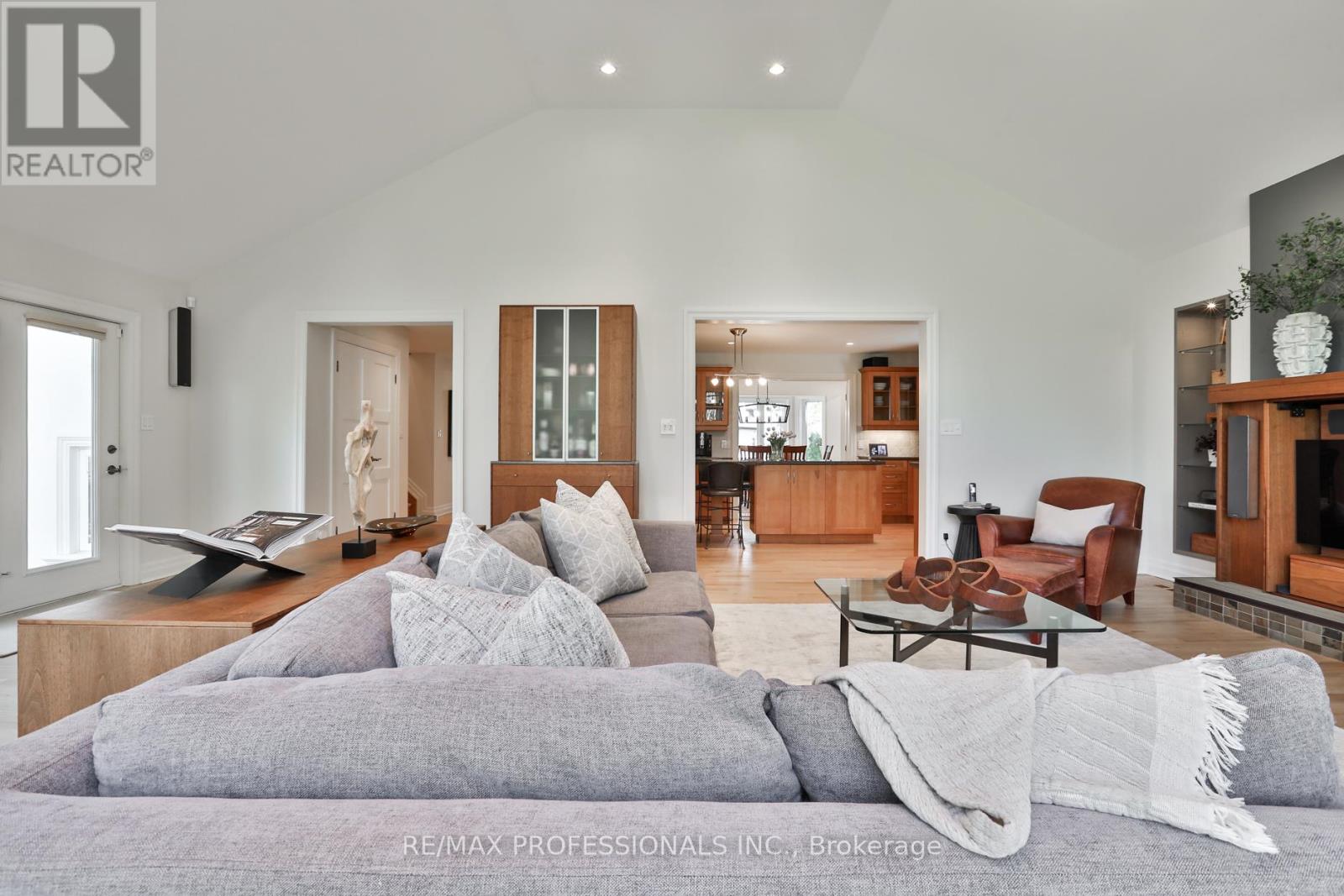 11 Cranleigh Court, Toronto, Ontario  M9A 3Y2 - Photo 18 - W13118214