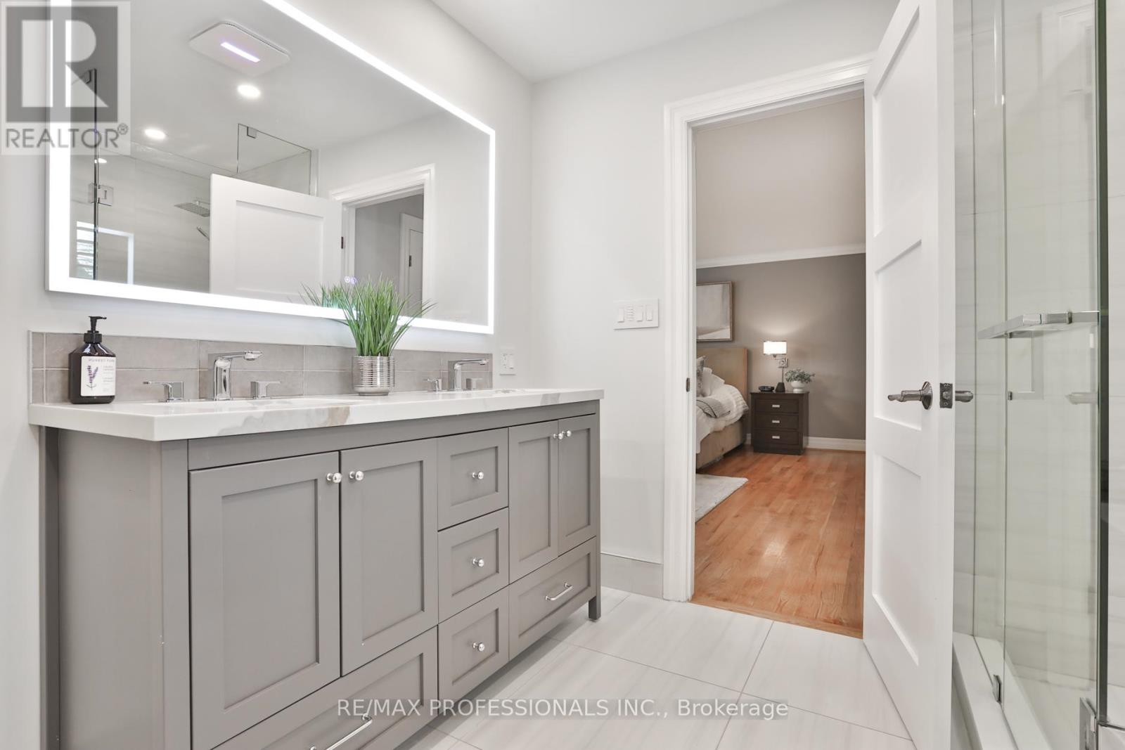 11 Cranleigh Court, Toronto, Ontario  M9A 3Y2 - Photo 35 - W13118214