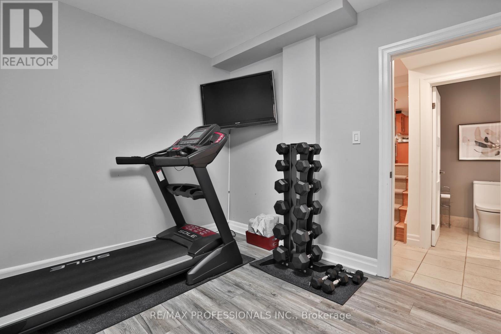 11 Cranleigh Court, Toronto, Ontario  M9A 3Y2 - Photo 38 - W13118214