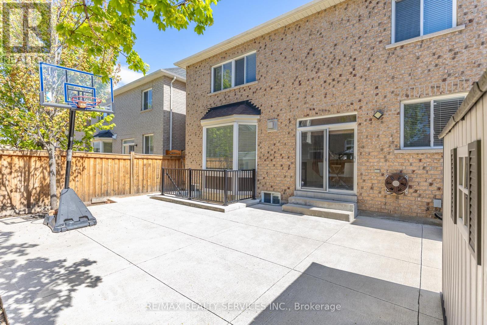 22 Berryfield Way, Brampton, Ontario  L6R 0Y2 - Photo 40 - W13118306