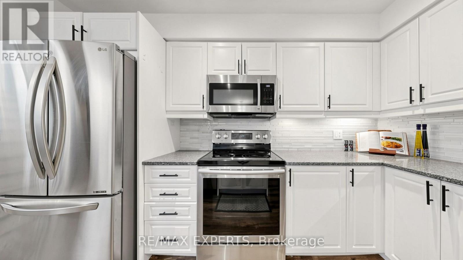 7 Warbrick Lane, Caledon, Ontario  L7E 1G3 - Photo 10 - W13118318