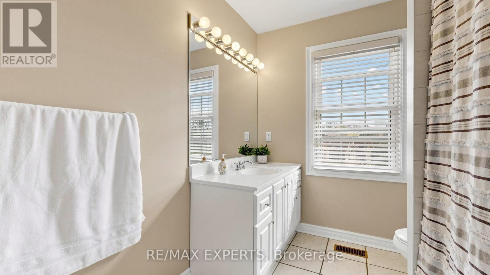 7 Warbrick Lane, Caledon, Ontario  L7E 1G3 - Photo 23 - W13118318