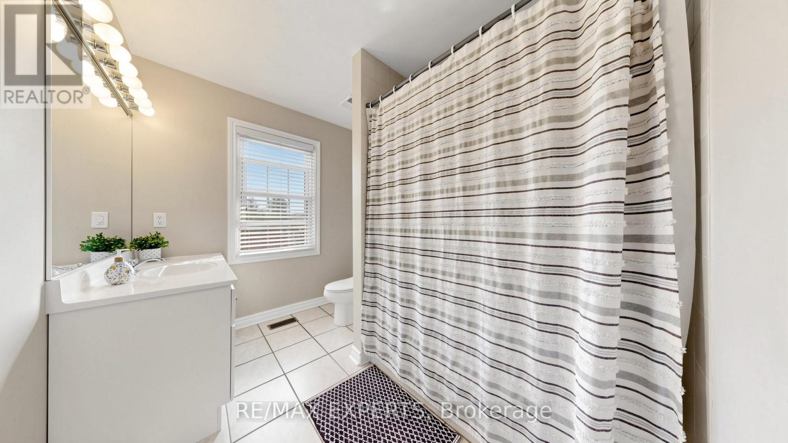 7 Warbrick Lane, Caledon, Ontario  L7E 1G3 - Photo 24 - W13118318