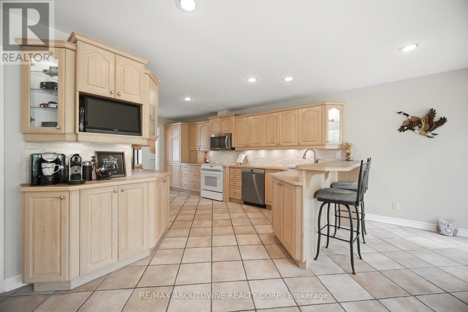 41 Plainsman Road, Mississauga, Ontario  L5N 1C4 - Photo 15 - W13118322